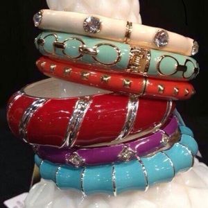 Premier Designs Wavy Bracelet